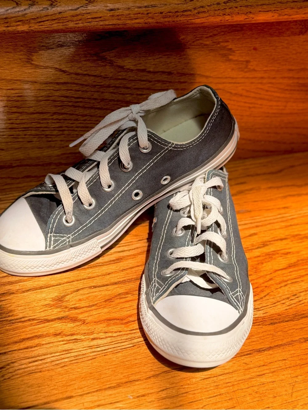 Converse Kids Low-Top Sneakers in black and White